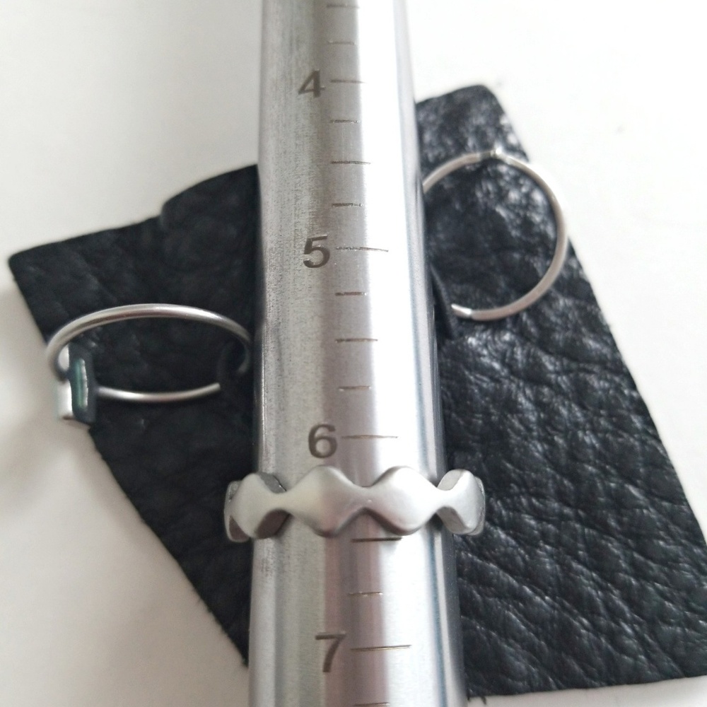 Free People 3 Ring Set in Silver - Picture 3 of 4